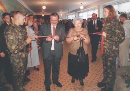 Открытие музея боевой славы 1 сентября 2000 г.